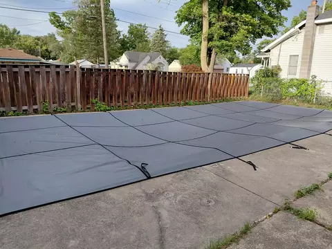 Exterior - 2952 Nathan Ave, Flint, MI 48506 photo 6 of 9