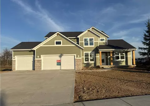 7860 Greendale Dr SE, Byron Center, MI 49315