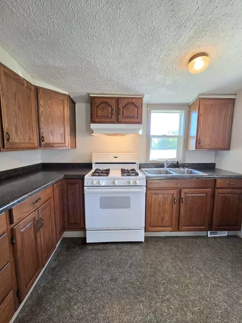 Kitchen - 2983 Divine Hwy, Lyons, MI 48851 photo 1 of 3