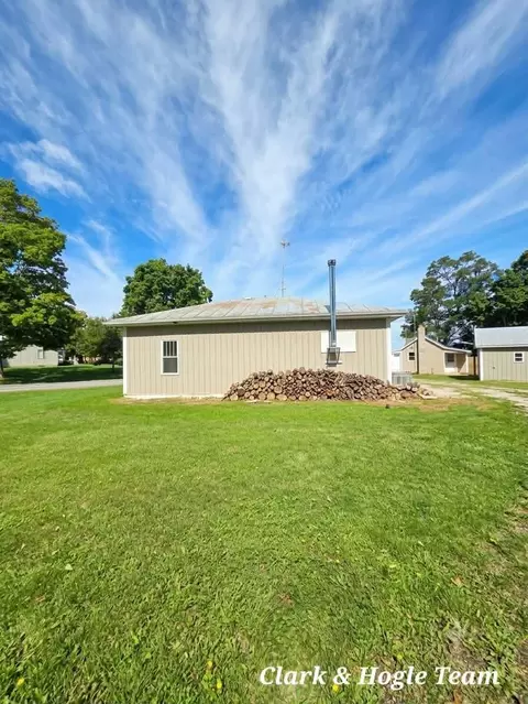 Exterior - 2983 Divine Hwy, Lyons, MI 48851 photo 6 of 7