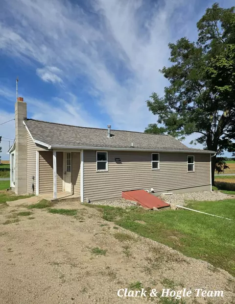 Exterior - 2983 Divine Hwy, Lyons, MI 48851 photo 2 of 7