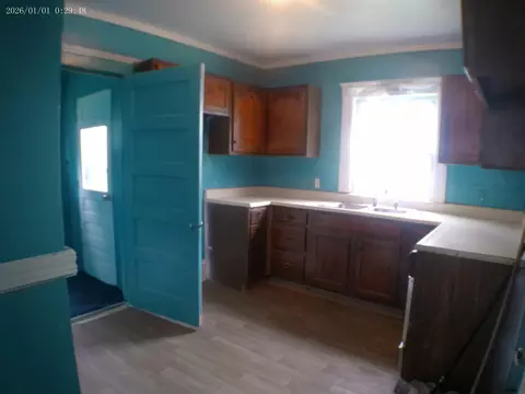 132 Wall St, Jackson, MI 49203 photo 4