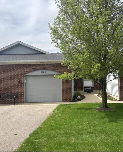 161 Laurelwood Ct SW #98, Grand Rapids, MI 49548