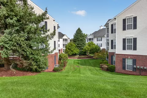 Exterior - 1967 Coventry Cir, Jackson, MI 49201 photo 2 of 10