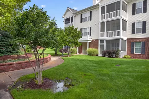 Exterior - 1967 Coventry Cir, Jackson, MI 49201 photo 4 of 10