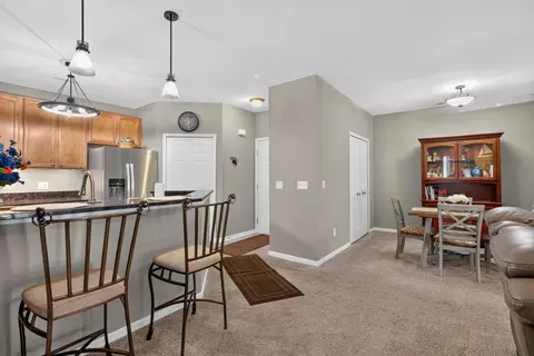 Dining - 1967 Coventry Cir, Jackson, MI 49201 photo 1 of 3