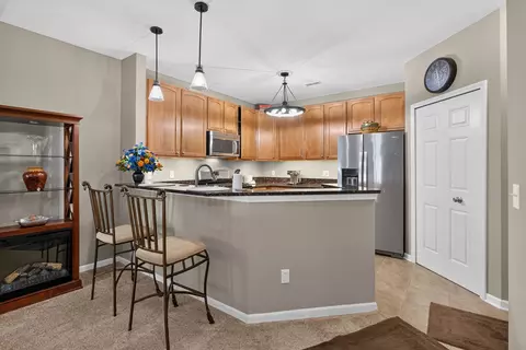 Kitchen - 1967 Coventry Cir, Jackson, MI 49201 photo 3 of 7