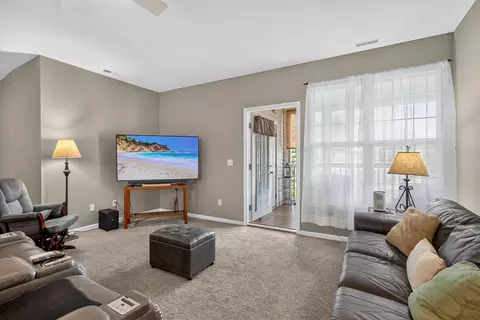 Living - 1967 Coventry Cir, Jackson, MI 49201 photo 1 of 5