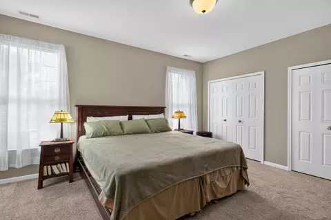 Bedroom - 1967 Coventry Cir, Jackson, MI 49201 photo 3 of 6
