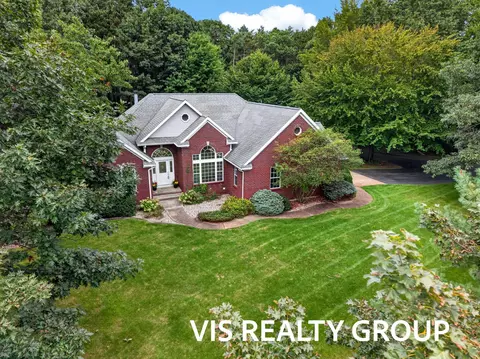 11625 Hidden Hollow Dr, Grand Haven, MI 49417