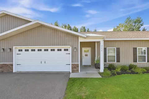 3996 Reserve Dr, Wyoming, MI 49519