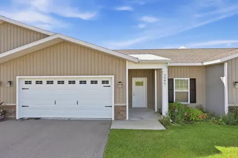 3986 Reserve Dr, Wyoming, MI 49519
