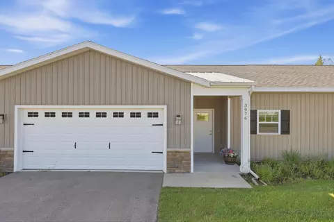 3976 Reserve Dr, Wyoming, MI 49519