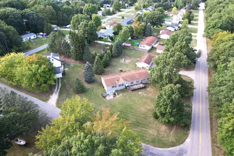 1852 N Lincoln Rd, Ludington, MI 49431