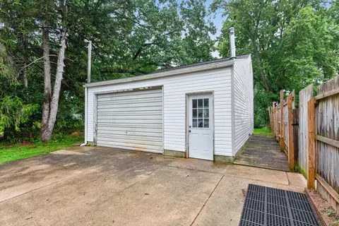 Other - 223 Pierce Ave, Jackson, MI 49203 photo 10 of 11