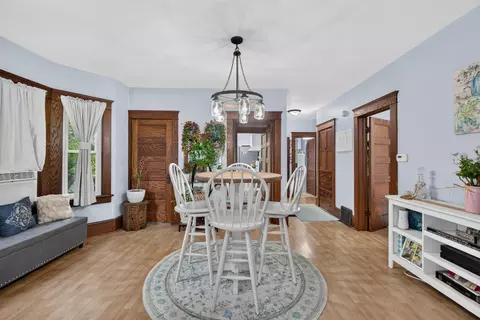 Dining - 223 Pierce Ave, Jackson, MI 49203 photo 2 of 2