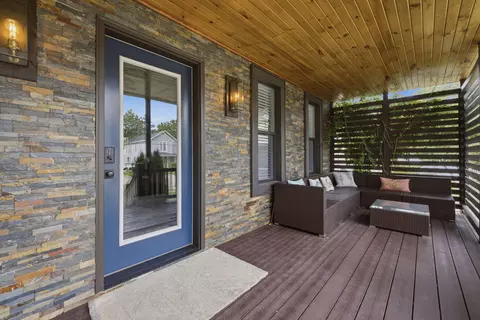 Exterior - 110 Sycamore St E, Three Oaks, MI 49128 photo 2 of 6