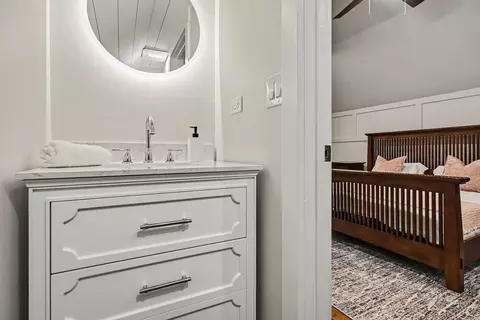 Bath - 110 Sycamore St E, Three Oaks, MI 49128 photo 6 of 6