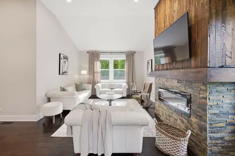 Living - 110 Sycamore St E, Three Oaks, MI 49128 photo 1 of 2