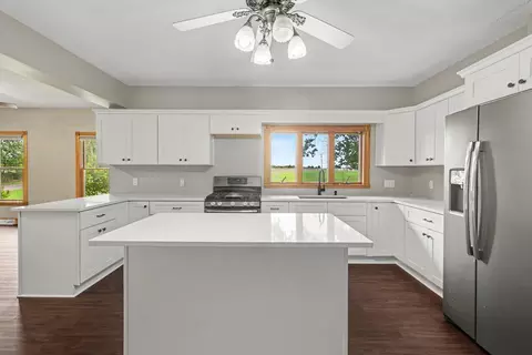 Kitchen - 5817 Old 27 S, Marshall, MI 49068 photo 2 of 2