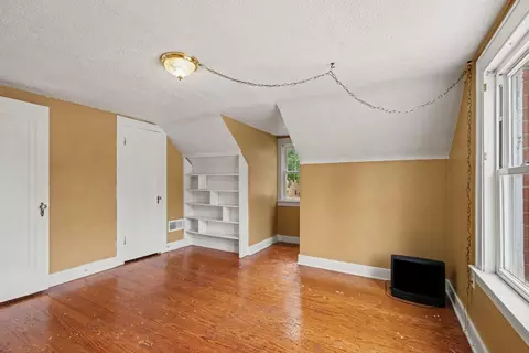 Bedroom - 220 S Douglas St, Bronson, MI 49028 photo 3 of 6