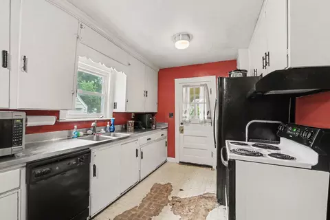 Kitchen - 220 S Douglas St, Bronson, MI 49028 photo 1 of 1