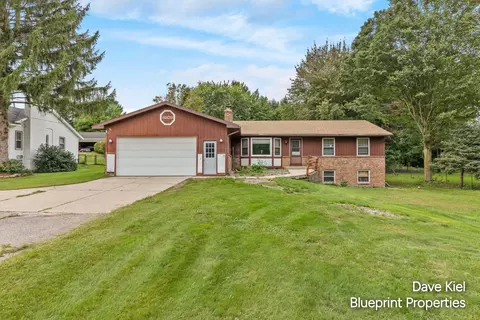 6879 Ivanrest Ave SW, Byron Center, MI 49315