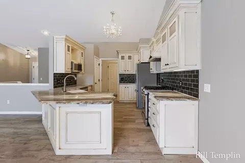 Kitchen - 8524 Haystack Rd SE, Caledonia, MI 49316 photo 2 of 5