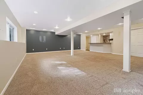 Living - 8524 Haystack Rd SE, Caledonia, MI 49316 photo 5 of 6