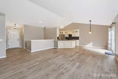 Living - 8524 Haystack Rd SE, Caledonia, MI 49316 photo 4 of 6