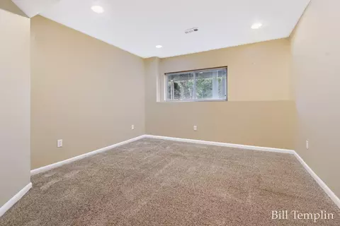 Bedroom - 8524 Haystack Rd SE, Caledonia, MI 49316 photo 4 of 4