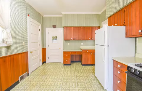 Kitchen - 159 N Hudson St, Coldwater, MI 49036 photo 2 of 5