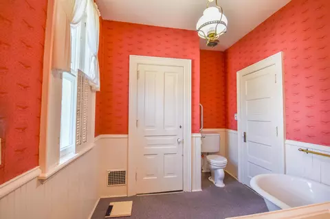 Bath - 159 N Hudson St, Coldwater, MI 49036 photo 1 of 3