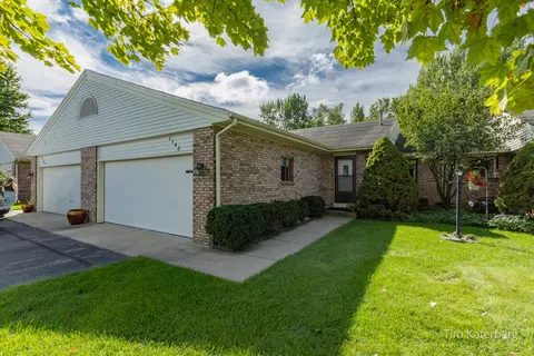 1148 Amberwood W Dr SW, Byron Center, MI 49315