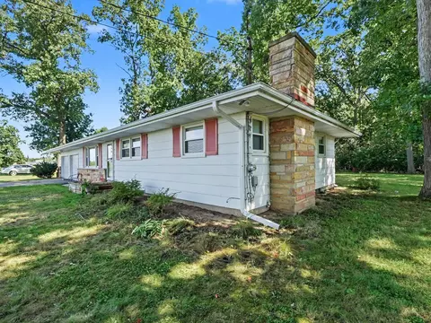 Exterior - 1137 Maynard Ave, Jackson, MI 49202 photo 3 of 7