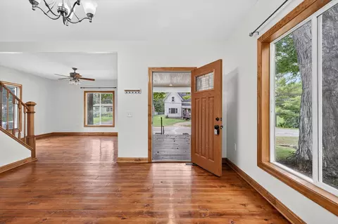 Entry Way - 323 E Main St, Maple Rapids, MI 48853 photo 1 of 5