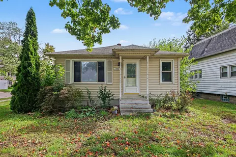 3352 Wilson Ave SW, Grandville, MI 49418