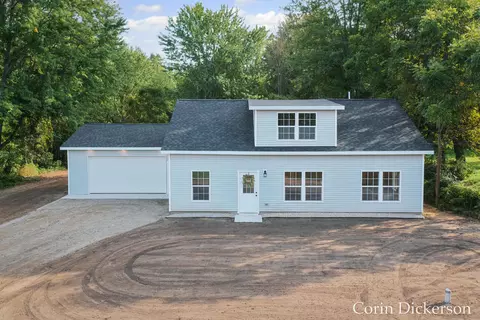 11712 Wilson Rd, Nunica, MI 49448