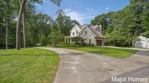 Exterior - 10400 Heether Rd, Belding, MI 48809 photo 4 of 21