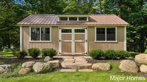 Exterior - 10400 Heether Rd, Belding, MI 48809 photo 7 of 21