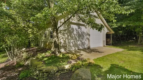Exterior - 10400 Heether Rd, Belding, MI 48809 photo 8 of 21