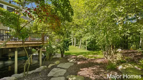Exterior - 10400 Heether Rd, Belding, MI 48809 photo 14 of 21