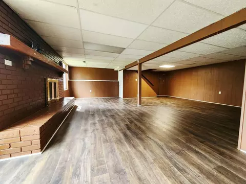 Living - 2559 Dorvin Dr, Jackson, MI 49201 photo 4 of 4