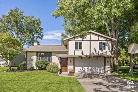 3293 Oak St, Hudsonville, MI 49426