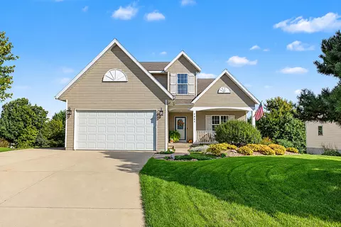 7841 Cidermill Dr SE, Grand Rapids, MI 49508