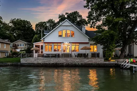 68211 Edgewater Beach Rd, White Pigeon, MI 49099