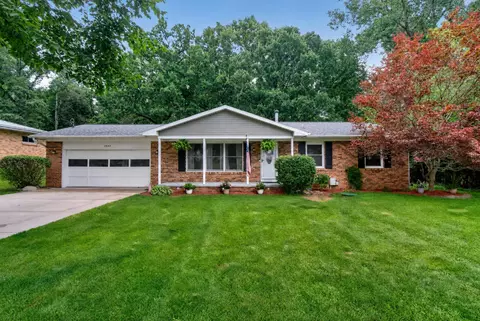 Exterior - 2543 Tricia Dr, Jackson, MI 49201 photo 1 of 13