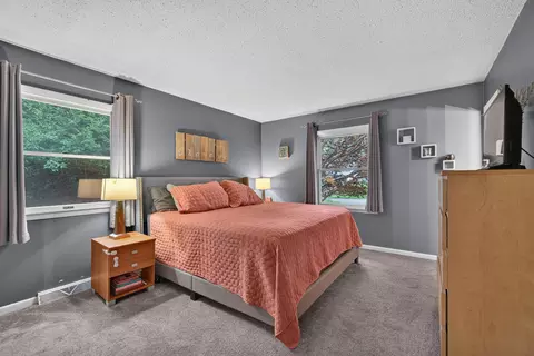 Bedroom - 2543 Tricia Dr, Jackson, MI 49201 photo 1 of 5