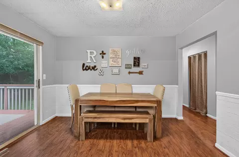 Dining - 2543 Tricia Dr, Jackson, MI 49201 photo 3 of 3