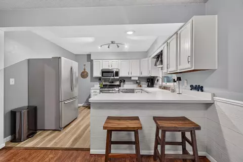 Kitchen - 2543 Tricia Dr, Jackson, MI 49201 photo 1 of 7
